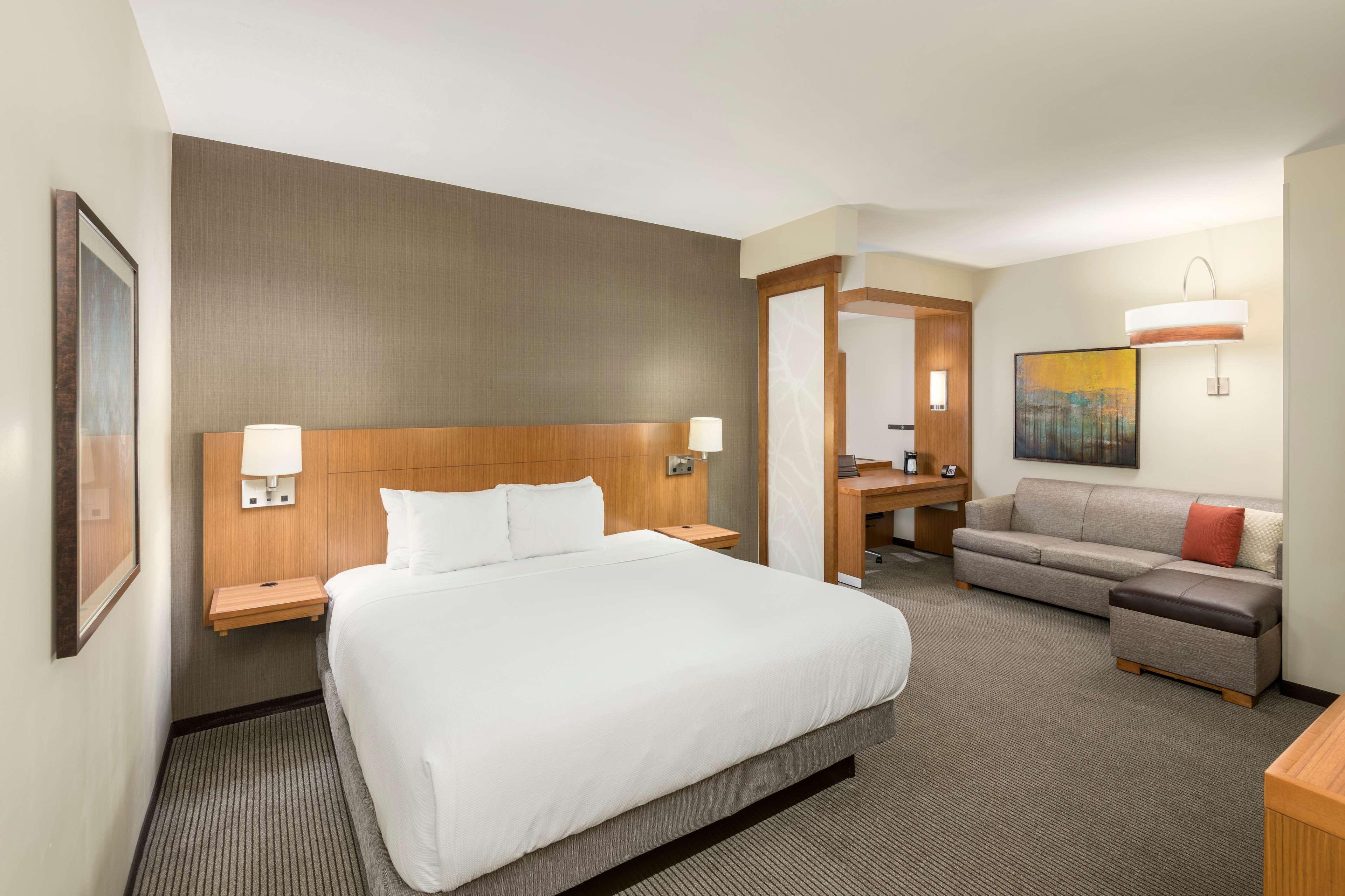 Hyatt Place Greenville Downtown Exterior foto